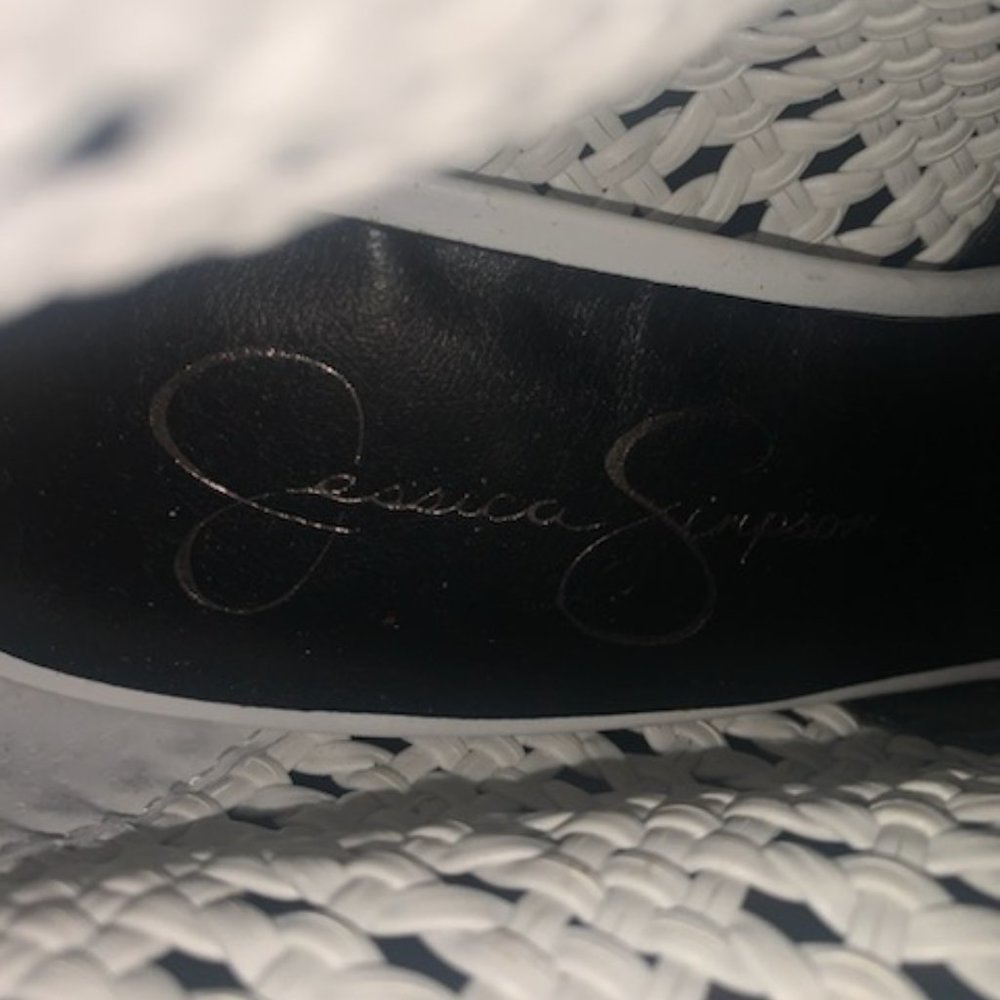 Jessica Simpson White Leather Ankle Boot 7 - Picture 4 of 10